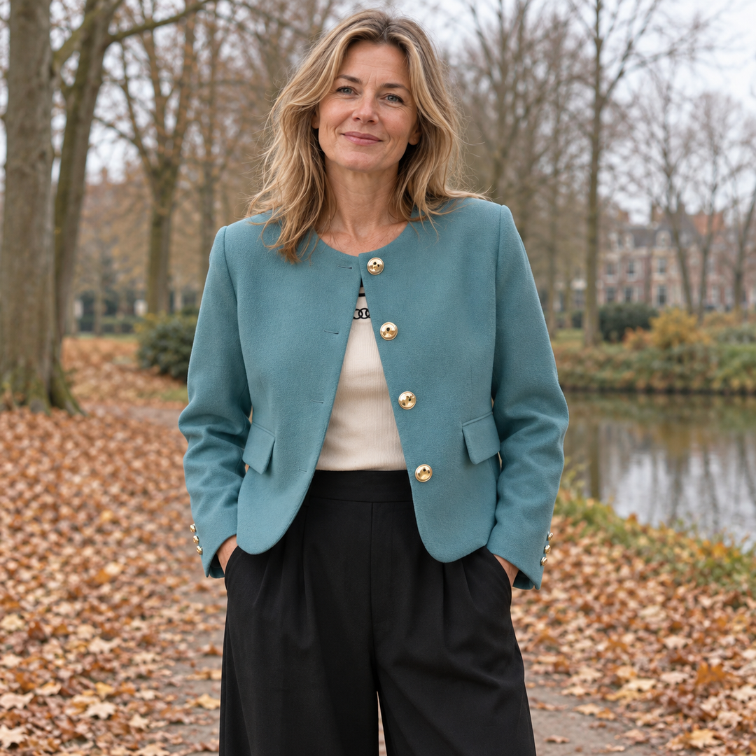Mirthe | Jasje met gouden knopen