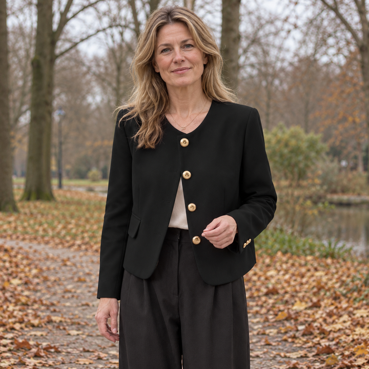 Mirthe | Jasje met gouden knopen