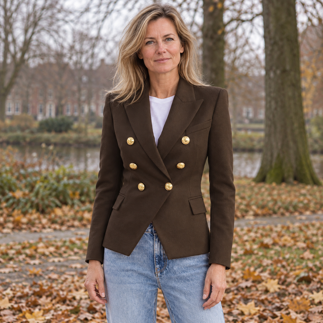 Nynke | Klassiek jasje met dubbele knopenrij