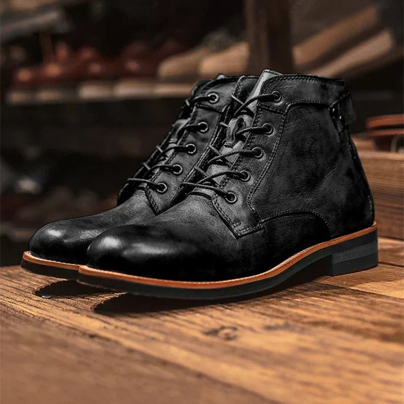 Ulbe | Bruine veterlaarzen in vintage stijl